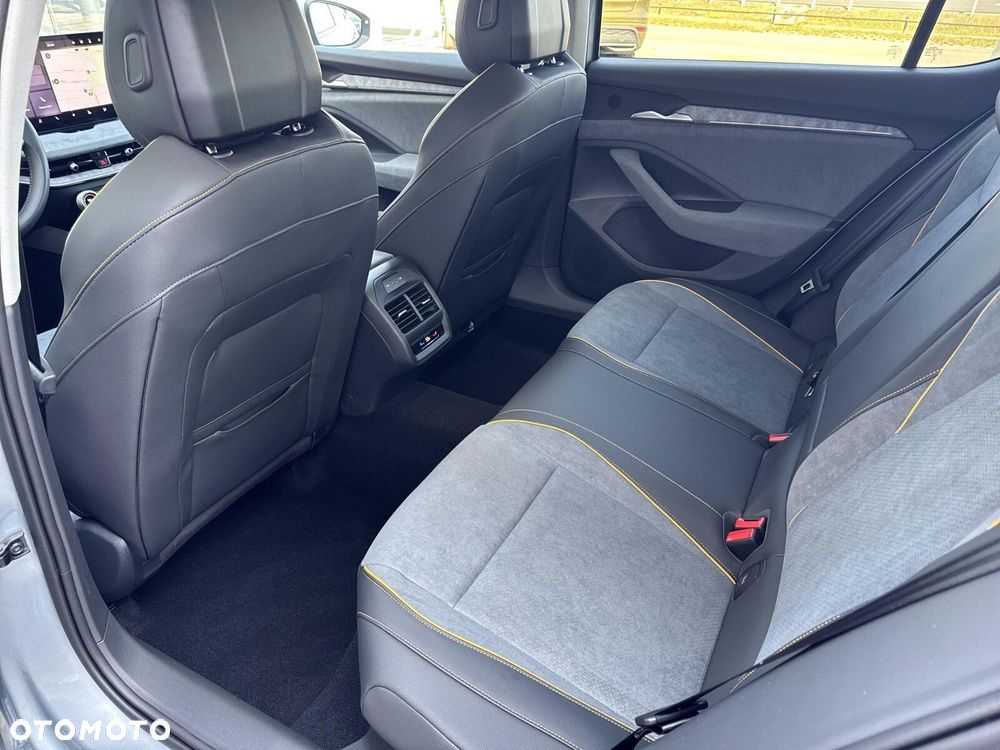 Skoda Superb - 16