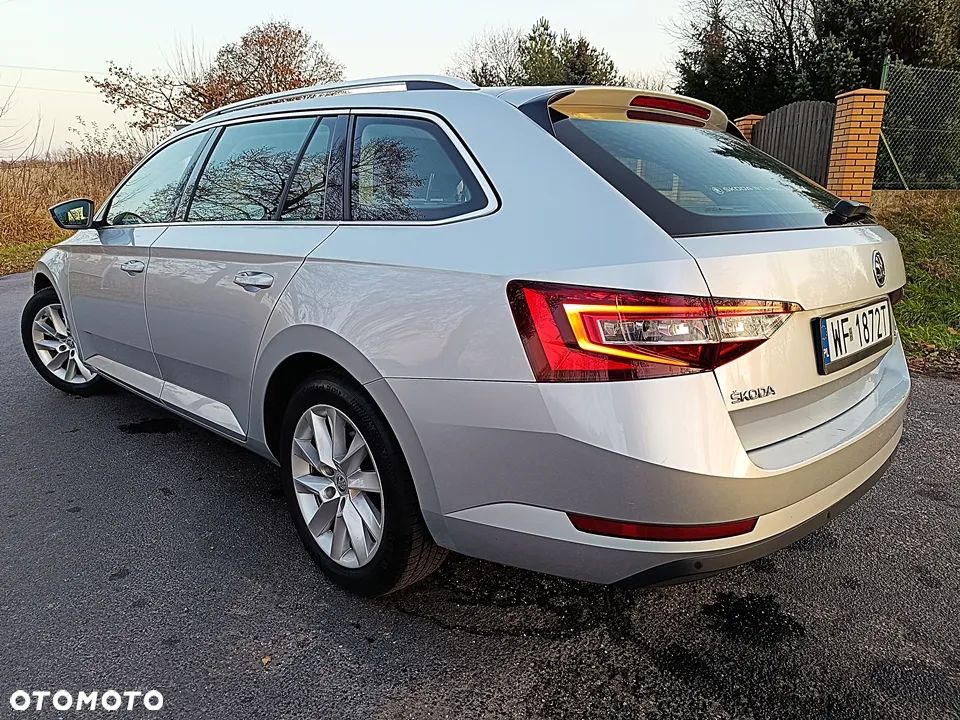Skoda Superb 2.0 TDI Ambition - 6