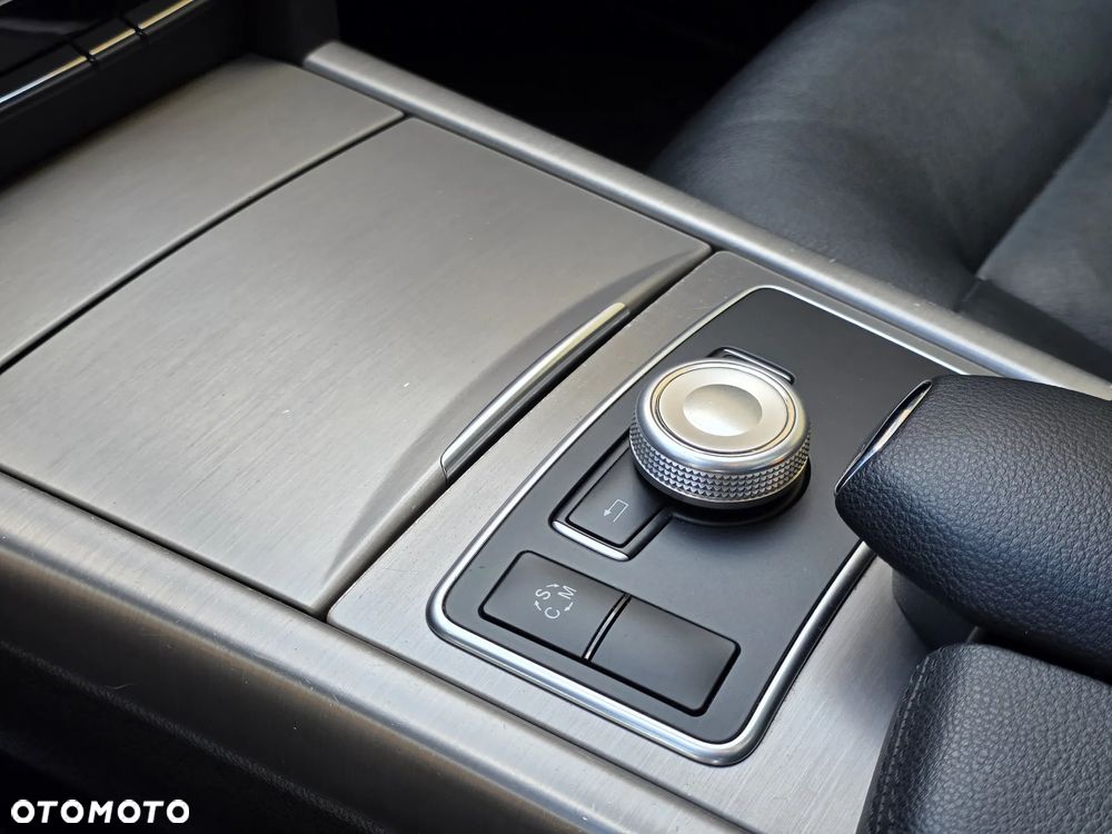 Mercedes-Benz Klasa E 350 CGI BlueEFFICIENCY 7G-TRONIC Avantgarde - 25
