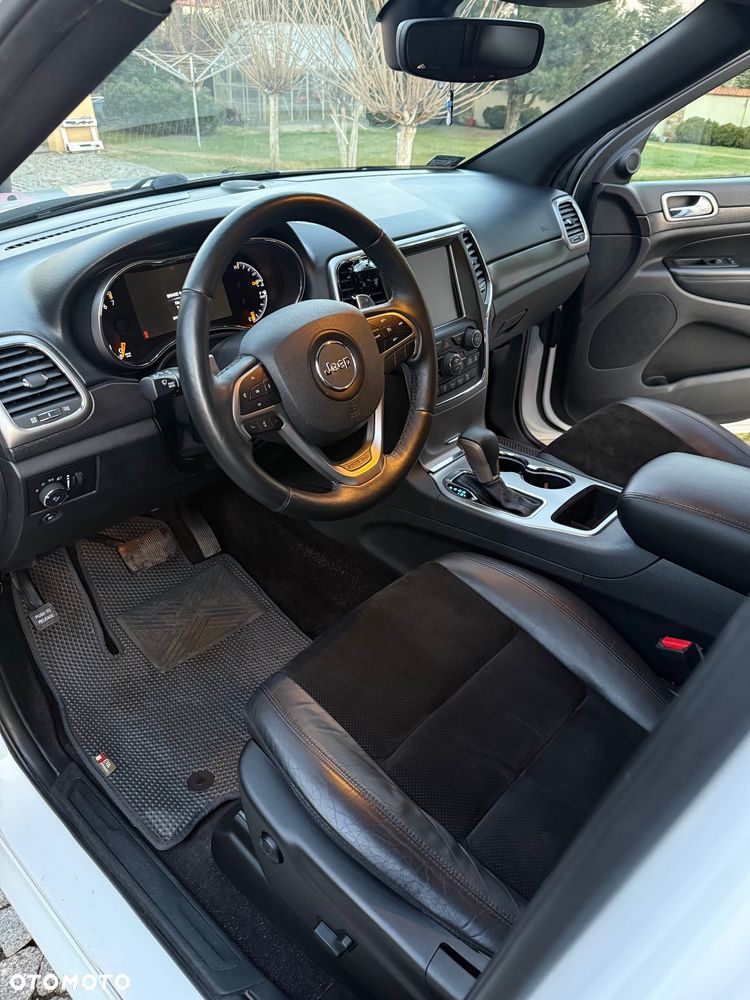 Jeep Grand Cherokee - 10