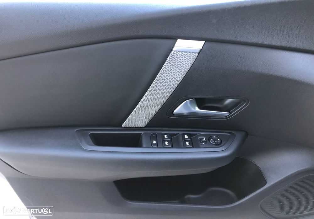 Citroën C4 1.5 BlueHDi Shine EAT8 - 33