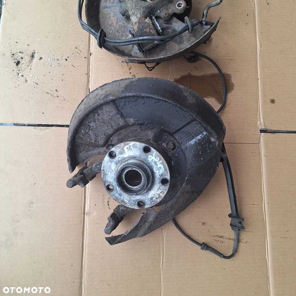 ZWROTNICA PRAWA LEWA TYL AUDI A6 C5 2.5 TDI QUATRO