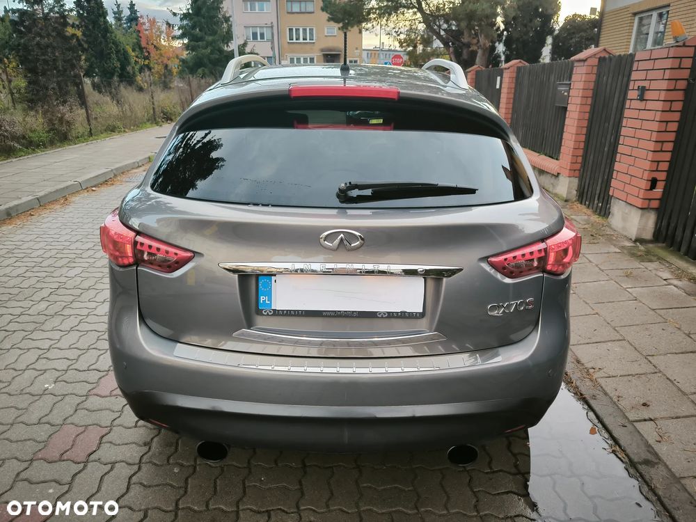 Infiniti QX70 3.0d S Premium - 9