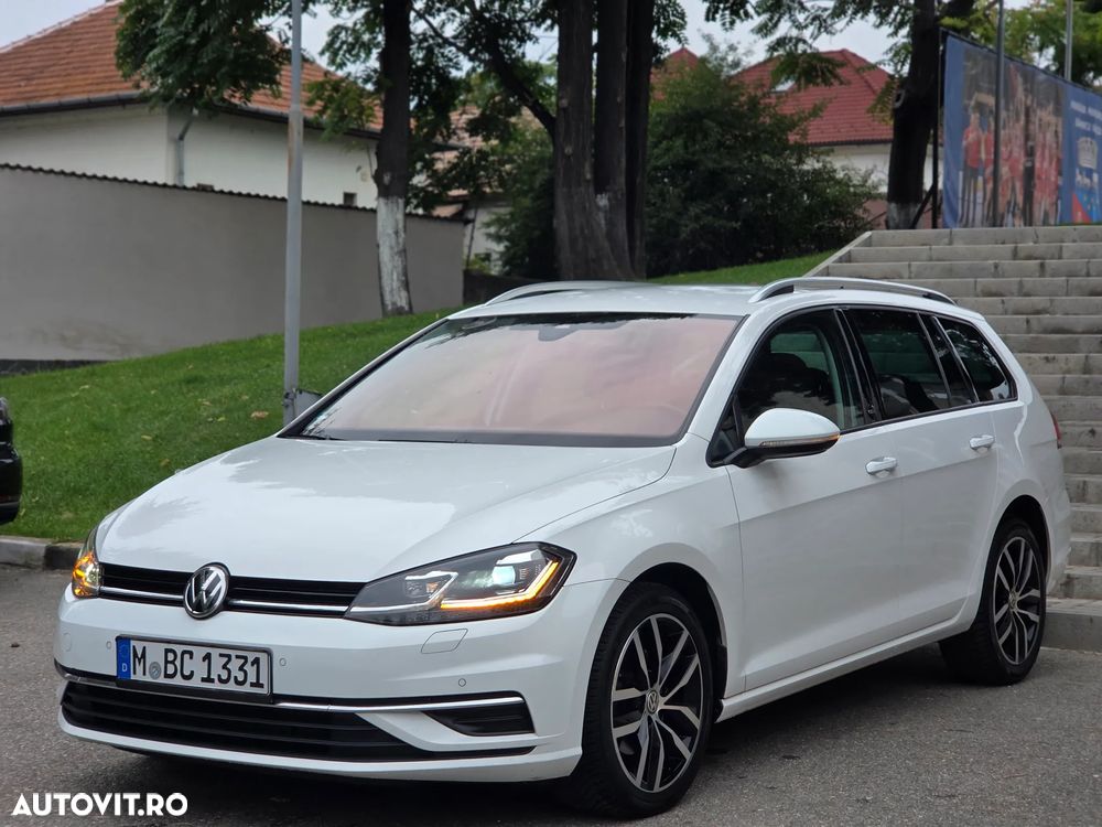 Volkswagen Golf 1.6 TDI DSG Sound - 9