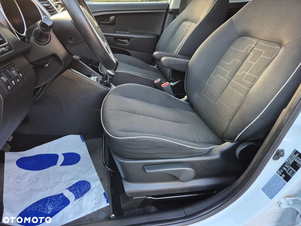 Kia Venga 1.6 CRDi 128 Dream-Team Edition - 23