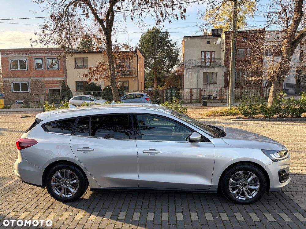 Ford Focus 1.0 EcoBoost mHEV Titanium Style - 4