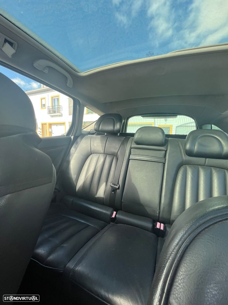 Peugeot 407 SW 2.0 HDi Executive Auto. - 8
