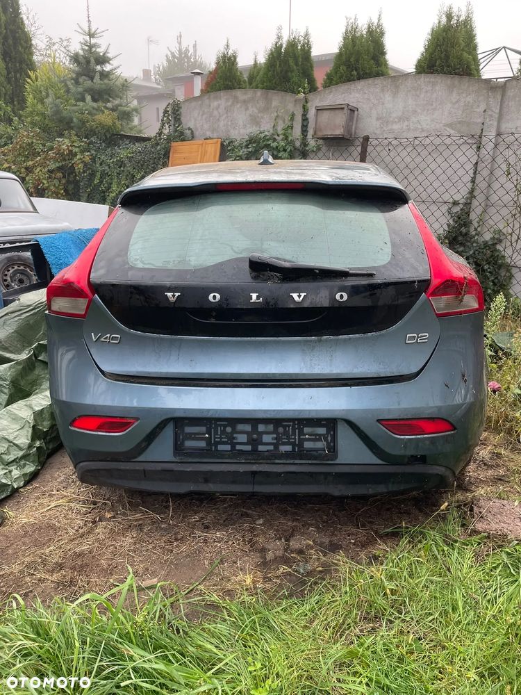 Volvo V40 2014 photo 2