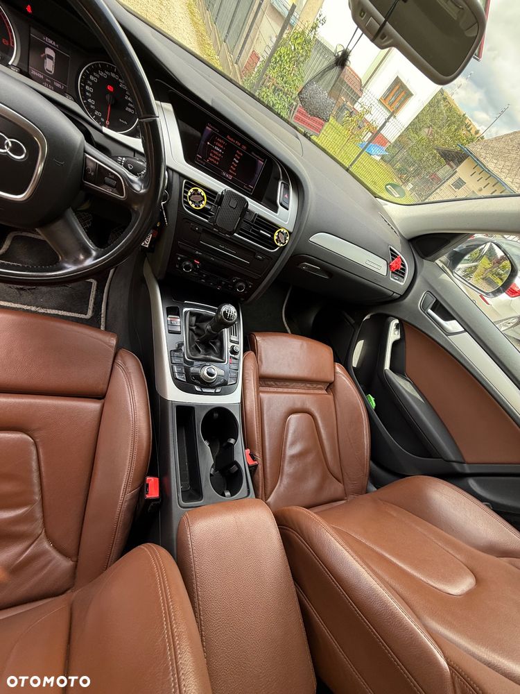 Audi A4 Allroad 2.0 TDI Quattro - 15