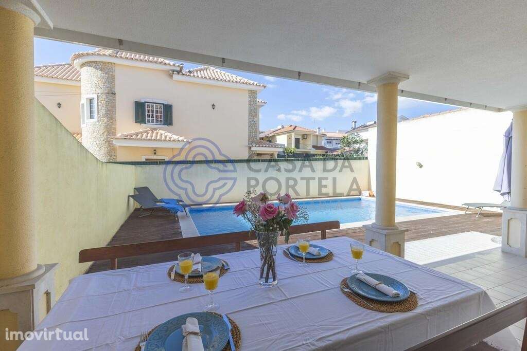 Moradia  T-4 com piscina em Penedo, á 15 minutos de Cascais - Grande imagem: 3/27