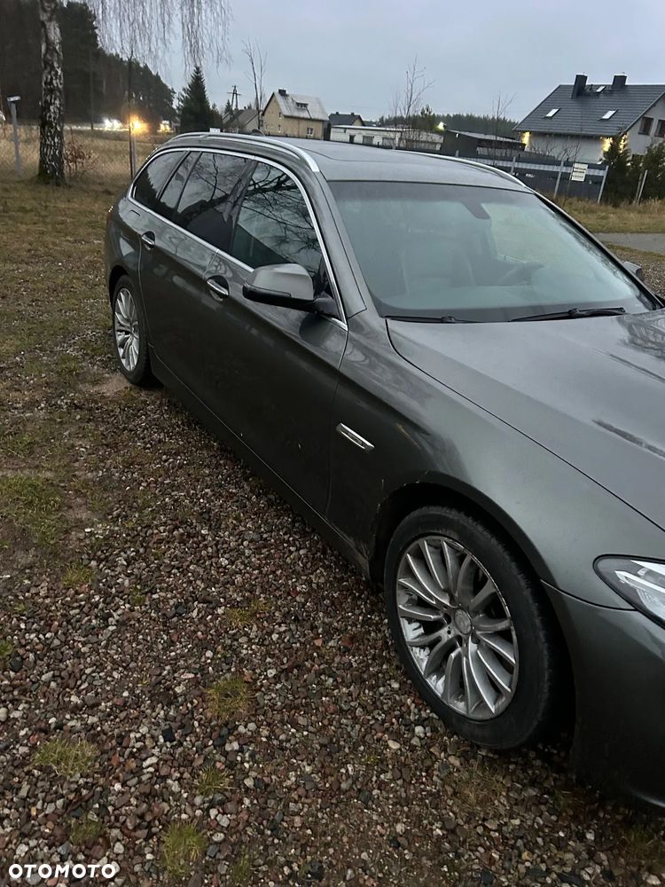 BMW Seria 5 530d xDrive Luxury Line - 4