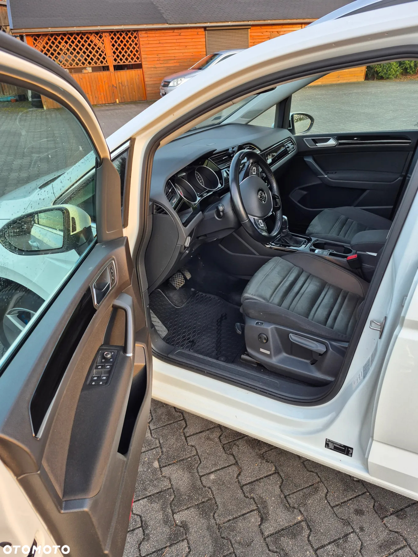 Volkswagen Touran - 5