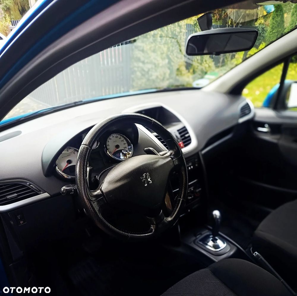Peugeot 207 - 21
