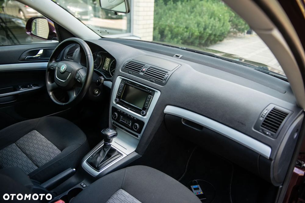 Skoda Octavia 1.4 TSI DSG IMPULS EDITION - 24