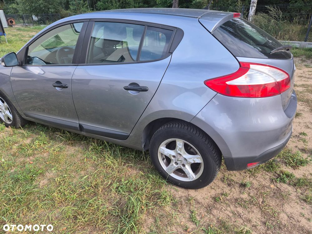 Renault Megane 1.6 16V Exception Euro5 - 11
