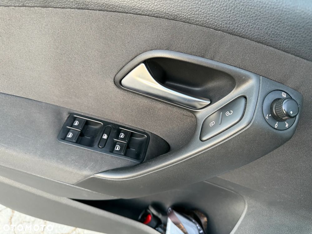 Volkswagen Polo 1.6 TDI Comfortline - 18