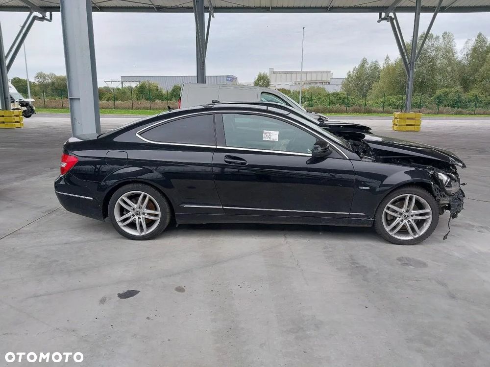 Mercedes-Benz Klasa C 250 Coupe Sport 7G-TRONIC - 8