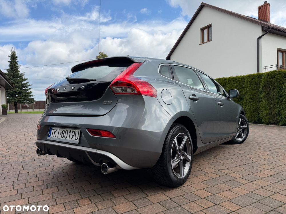 Volvo V40 D2 Drive-E R-Design Momentum - 35