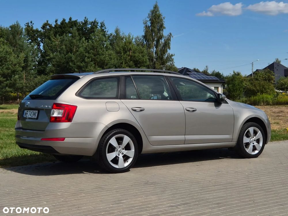 Skoda Octavia 2.0 TDI Ambition DSG - 22