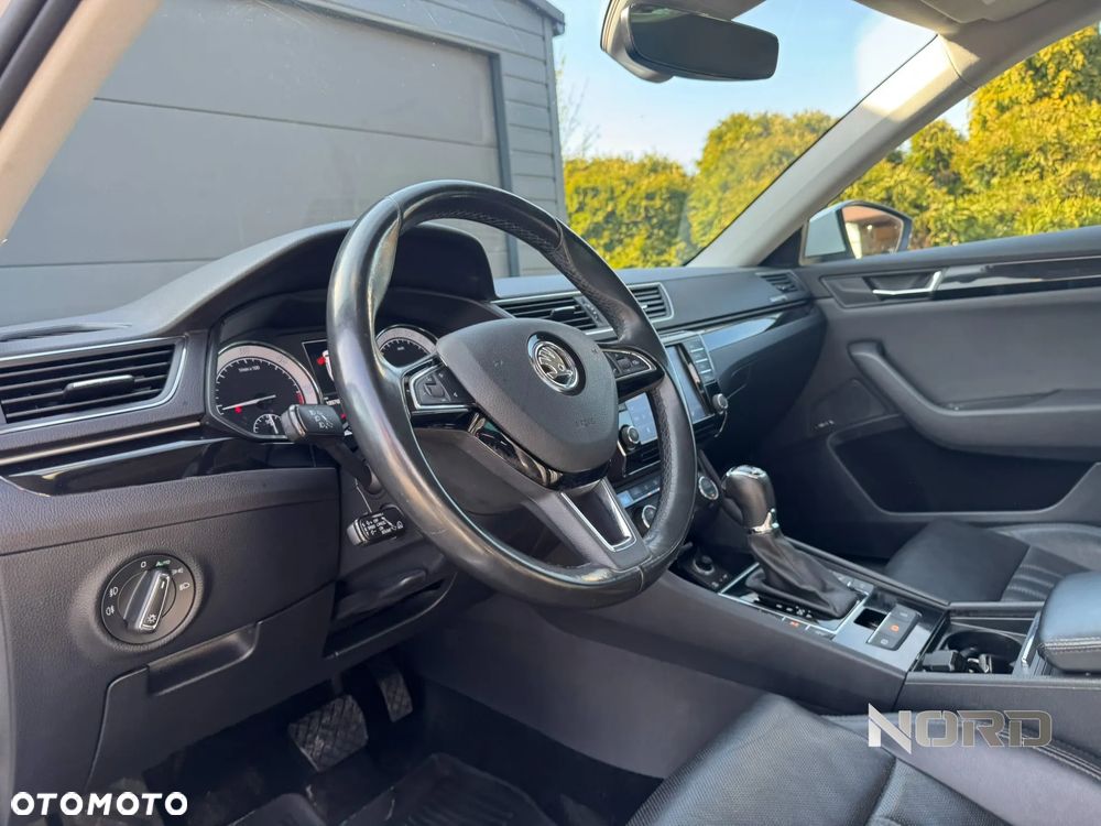 Skoda Superb 2.0 TDI 4x4 DSG L&K - 19