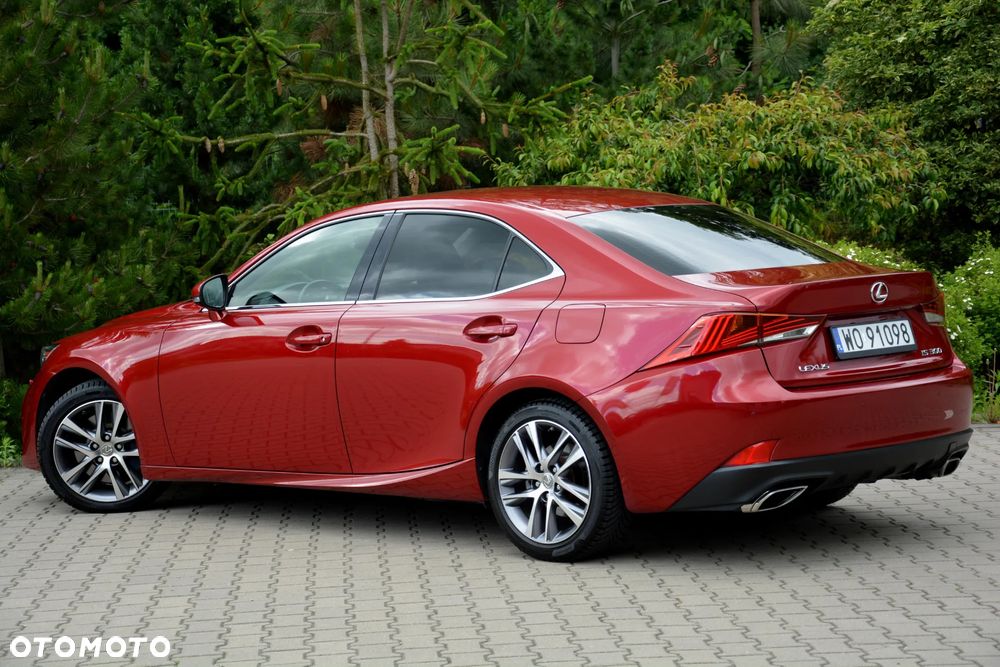 Lexus IS 200t / 300 Prestige - 2