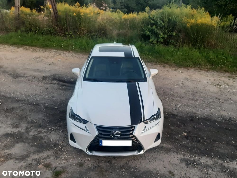 Lexus IS 300h Prestige EU6 - 17