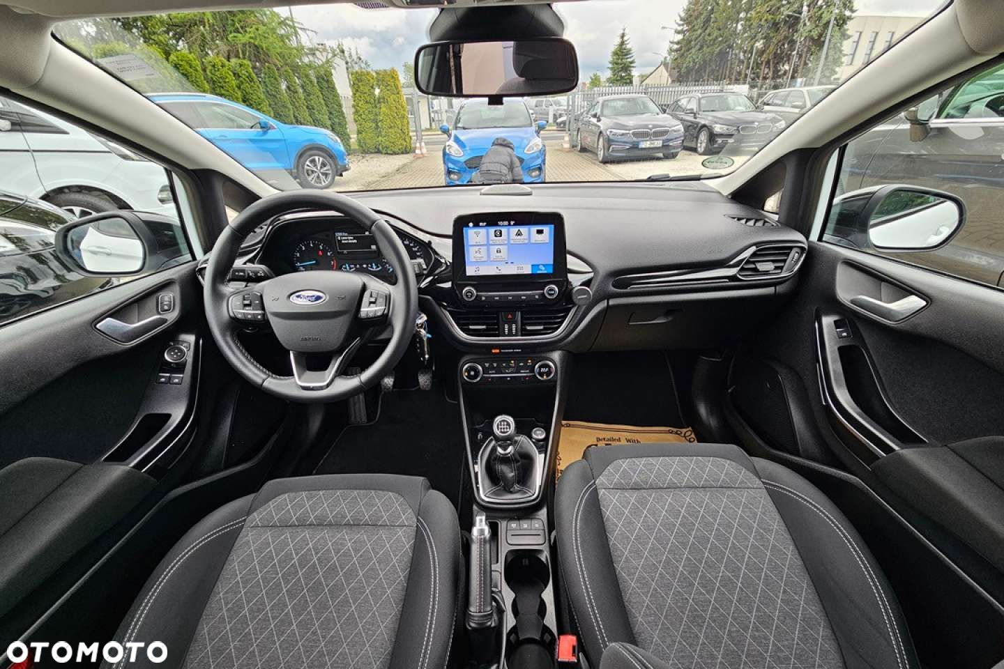 Ford Fiesta - 17