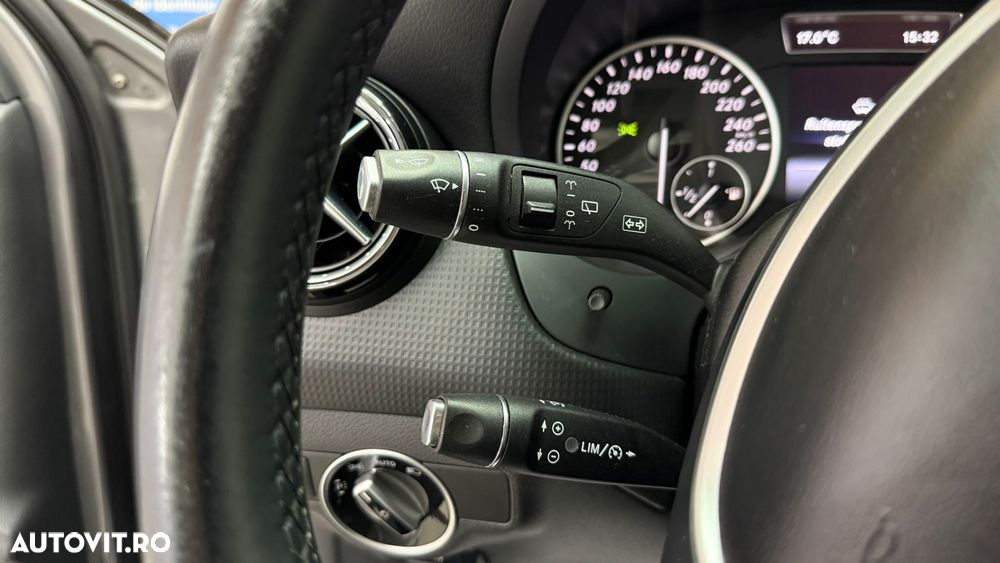 Mercedes-Benz EQA - 25