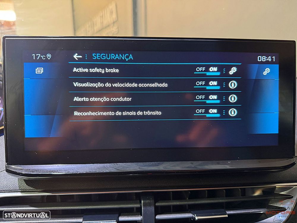 Peugeot 3008 1.5 BlueHDi Allure Pack EAT8 - 32