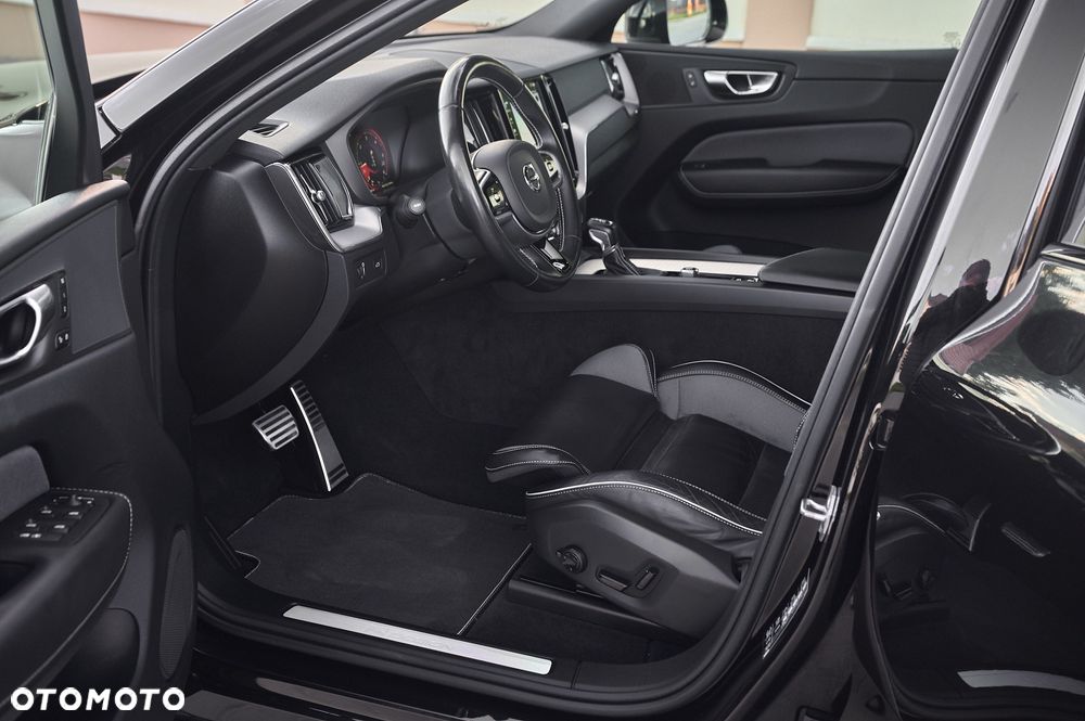 Volvo XC 60 D4 Geartronic RDesign - 22