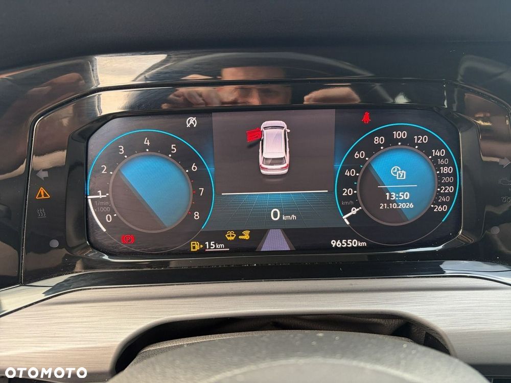 Volkswagen Golf 1.5 TSI EVO Style - 16
