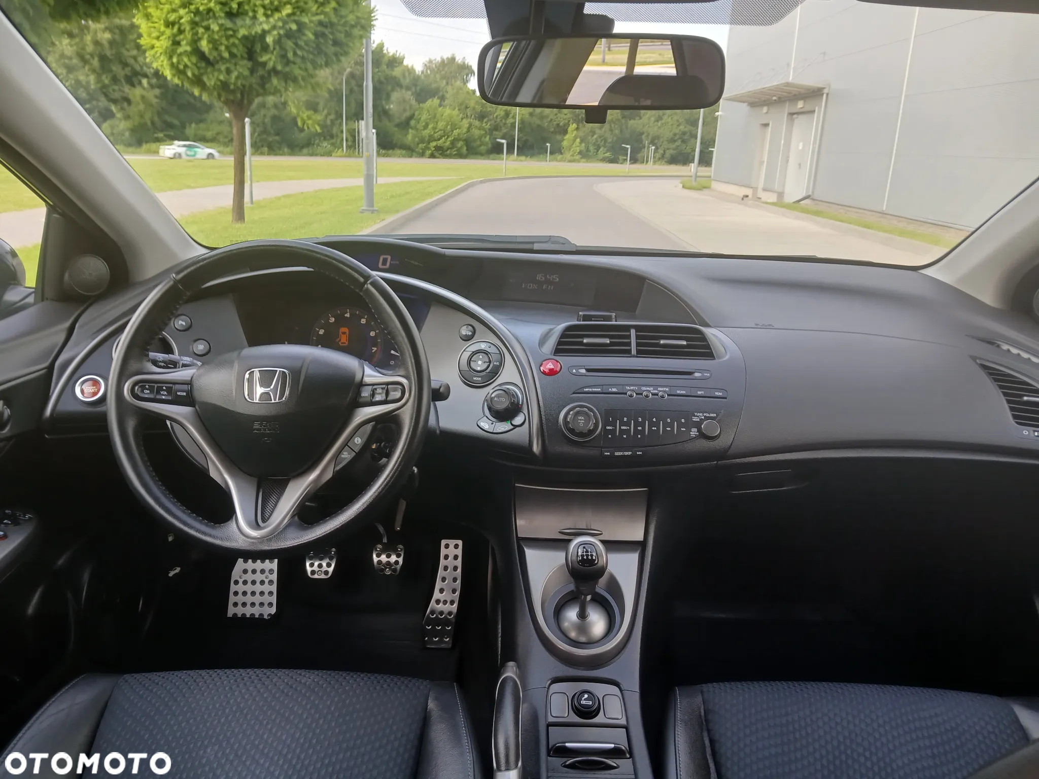 Honda Civic 1.8 Executive - 10