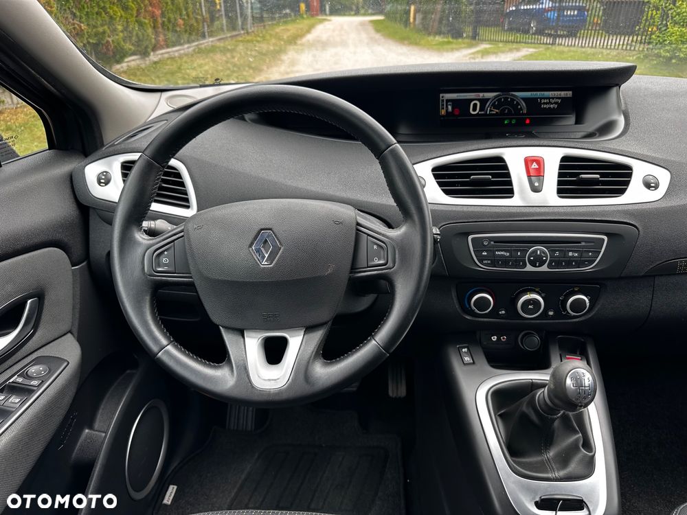 Renault Scenic 1.6 16V 110 Dynamique - 32