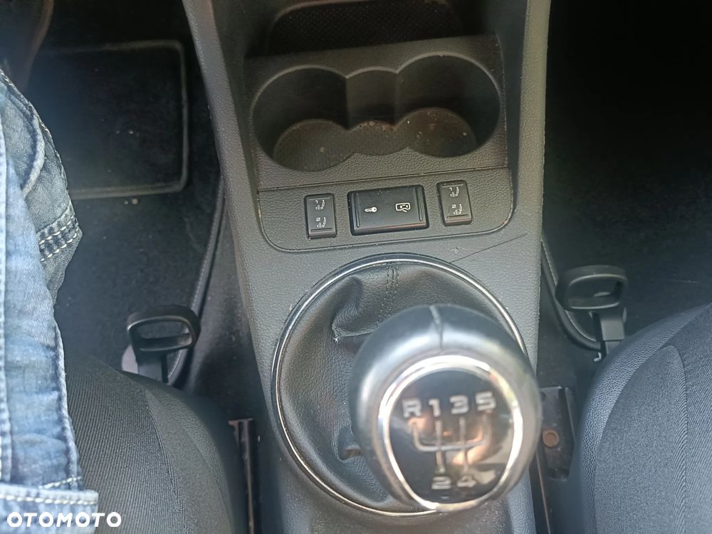 Skoda Roomster 1.2 TSI FAMILY - 16