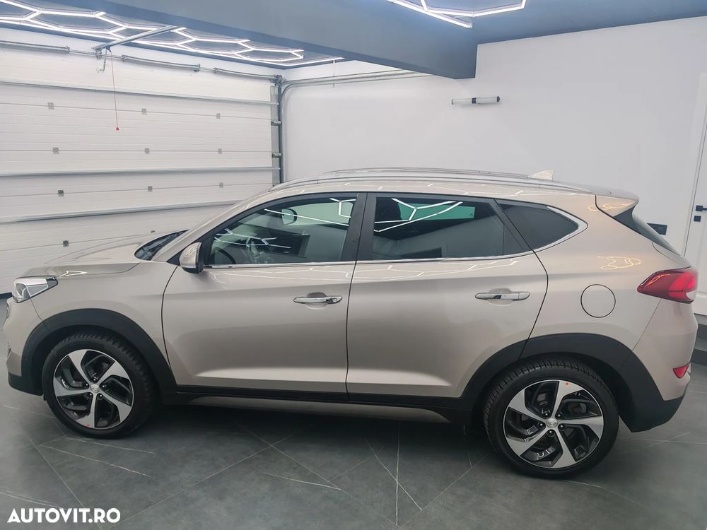 Hyundai Tucson - 25