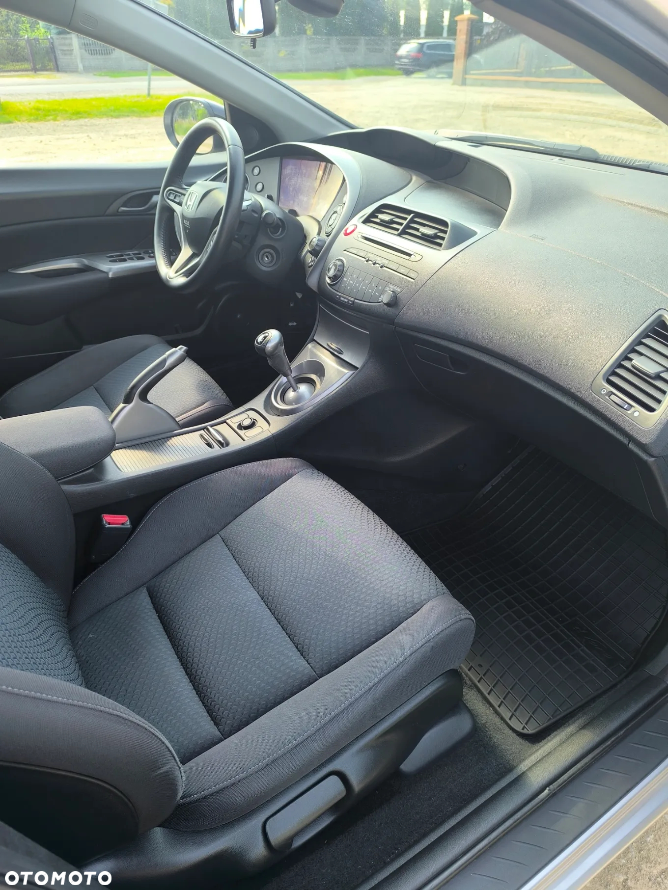 Honda Civic 1.8 Comfort - 37