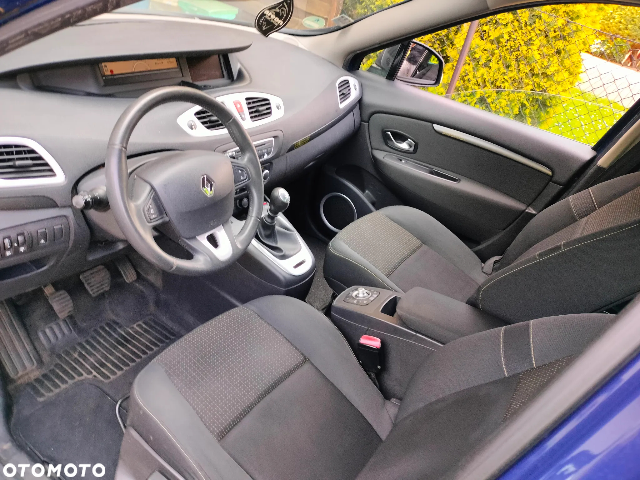 Renault Scenic 1.6 16V 110 Dynamique - 5