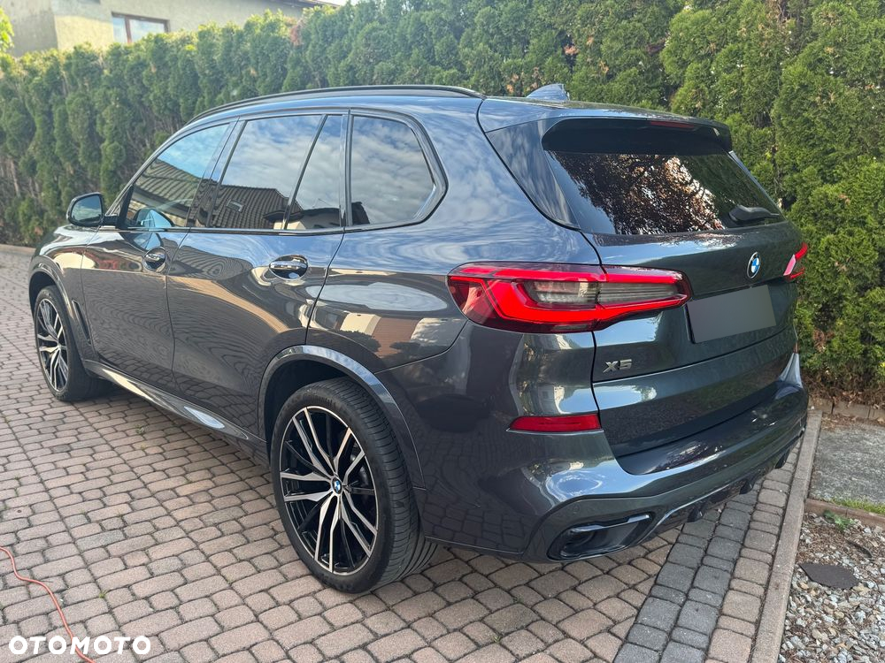 BMW X5 M M50d - 13