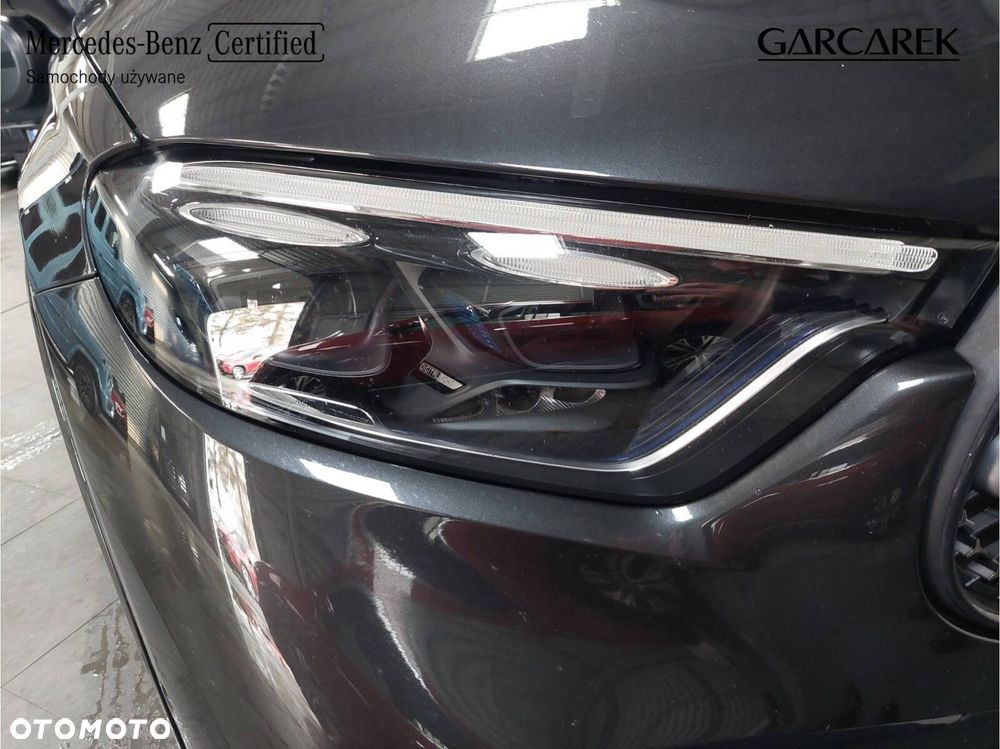 Mercedes-Benz GLC - 12