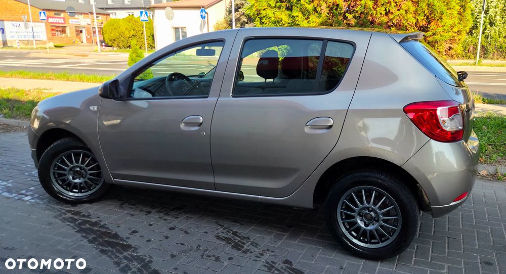 Dacia Sandero TCe 90 Laureate - 8