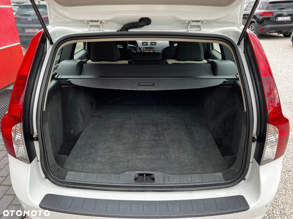 Volvo V50 DPF D2 RDesign Edition - 27