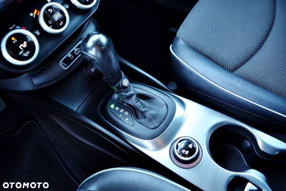 Fiat 500X 1.4 Multiair DCT 4x2 S&S Cross - 9