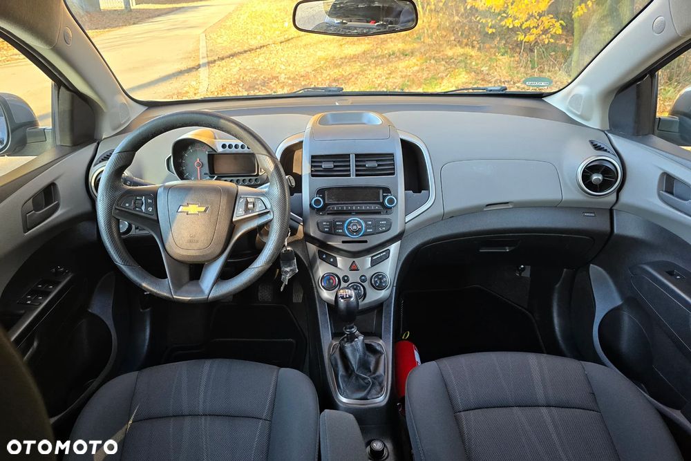 Chevrolet Aveo 1.4 LT+ - 6
