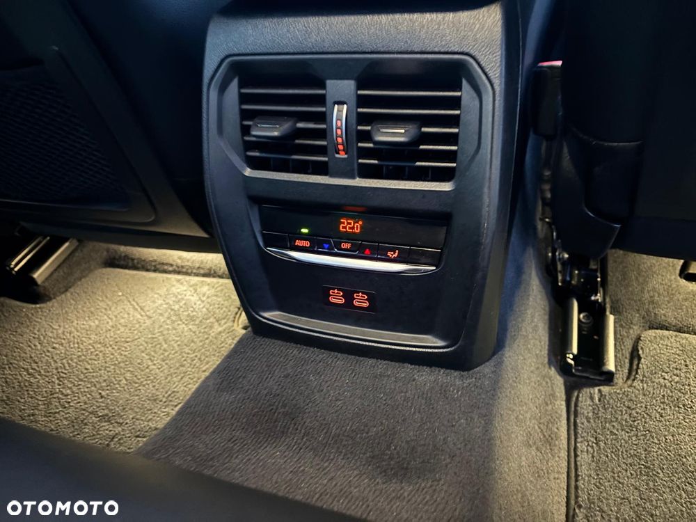 BMW Seria 3 320d mHEV - 7
