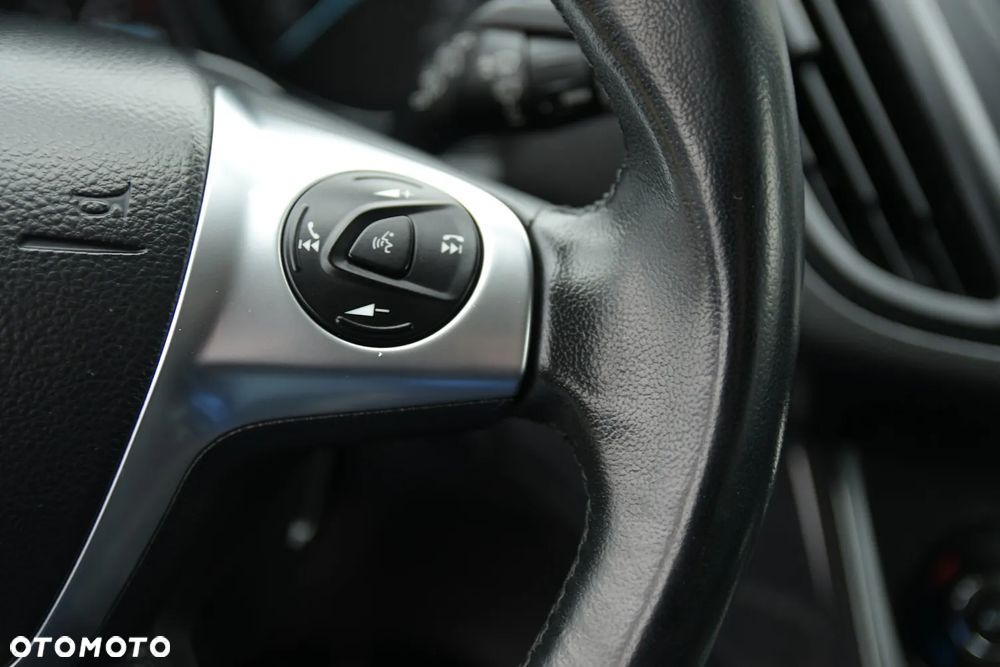 Ford Kuga 2.0 TDCi 4x4 Titanium - 31