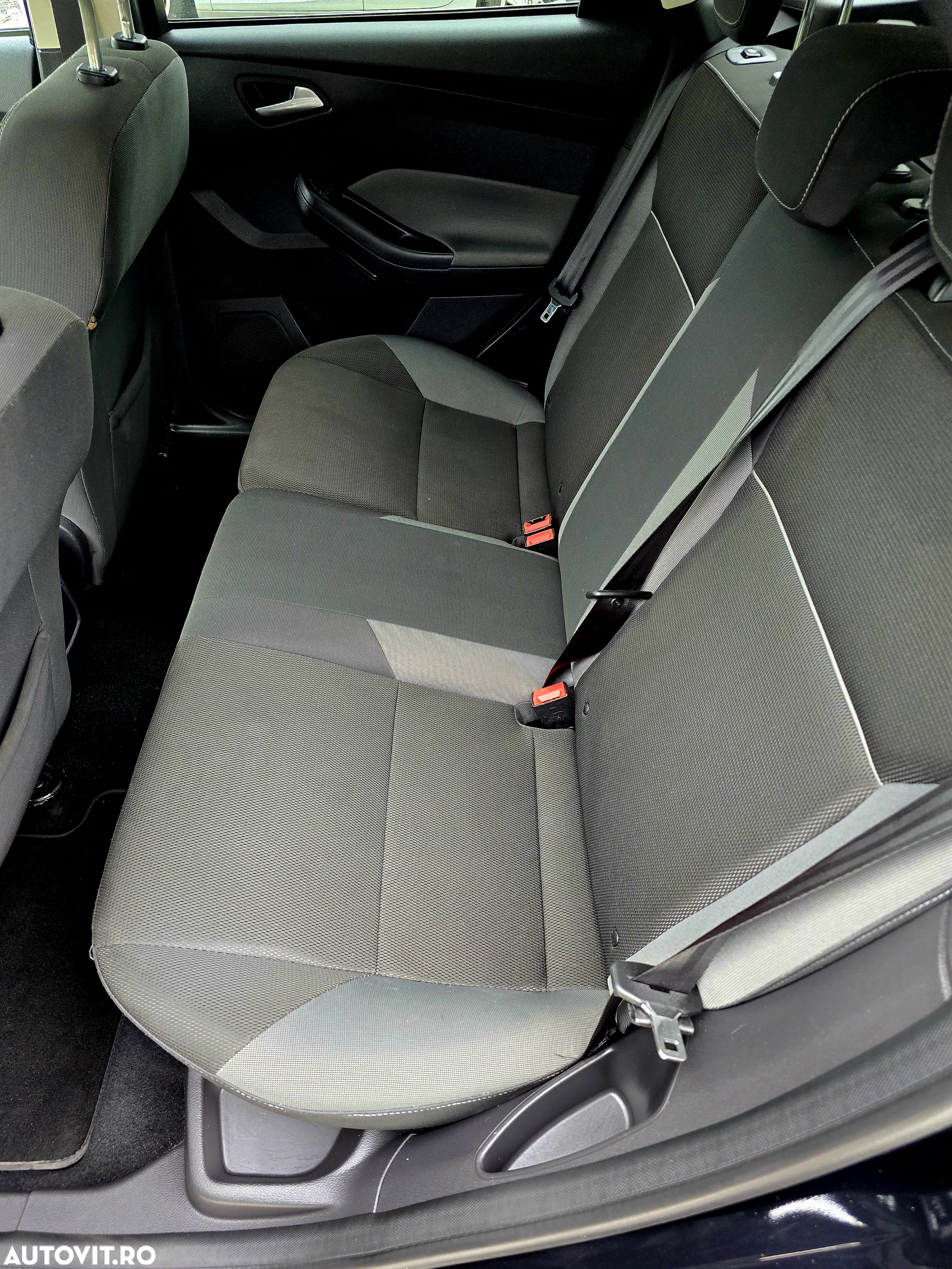 Ford Focus - 20