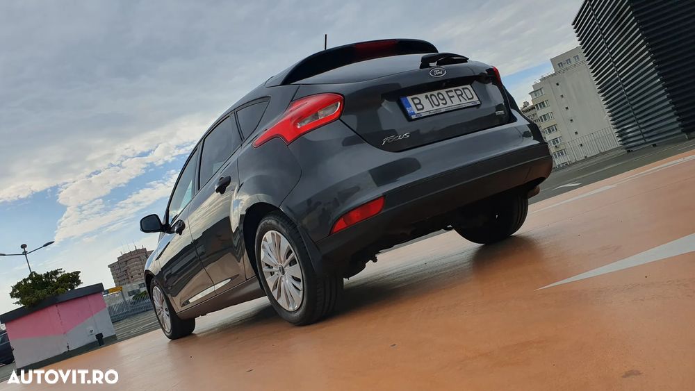 Ford Focus 1.0 EcoBoost Trend Edition - 24