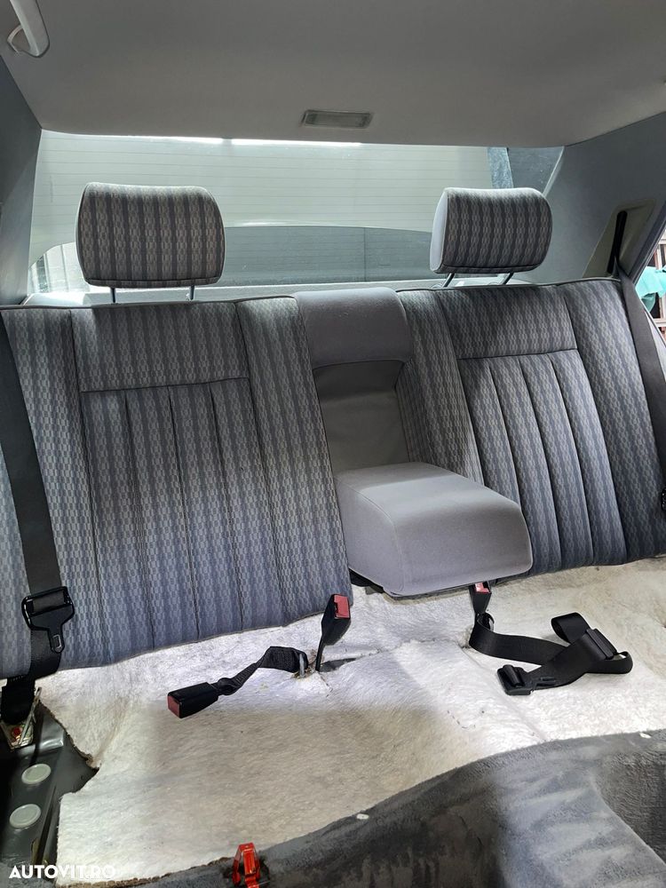 Mercedes-Benz W124 - 8