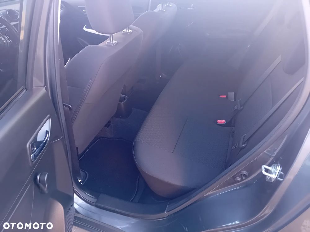 Suzuki Swift 1.2 Dualjet Allgrip Comfort - 18