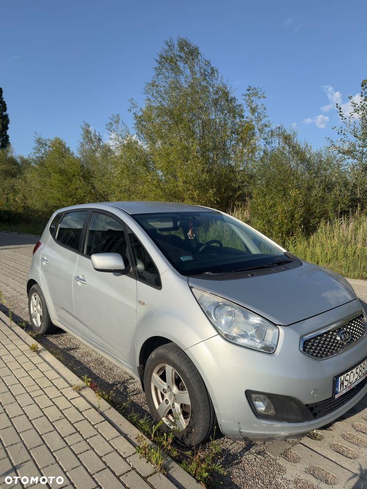 Kia Venga - 3